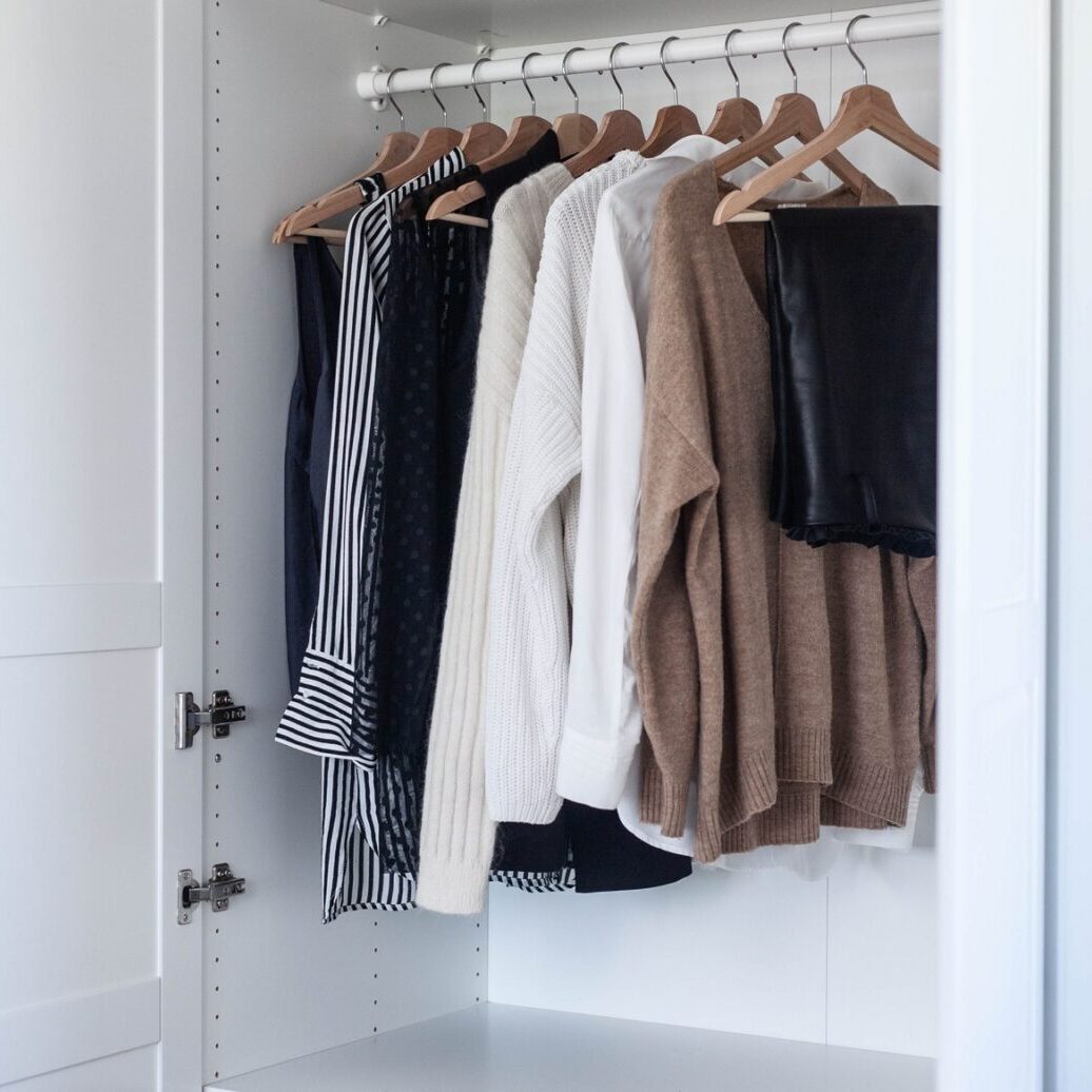 Fashion,Stylist,Clothes,Basic,Wardrobe.neutral,Colors:,White,,Black,,Beige.,White